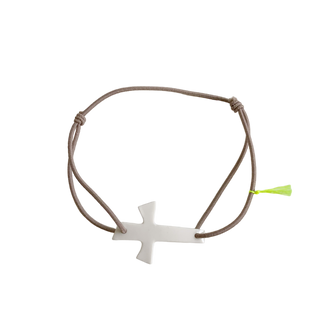 Bracelet-avec-croix-en-porcelaine-blanche-cordon-couleur-taupe