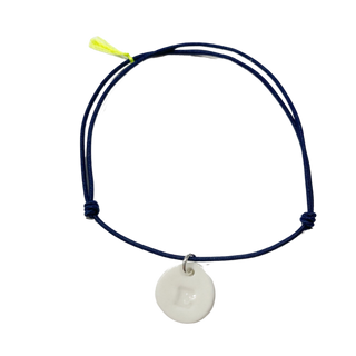 Bracelet Essentiel M initiale - Grande lettre - 1 Porcelaine blanche - Bleu marine
